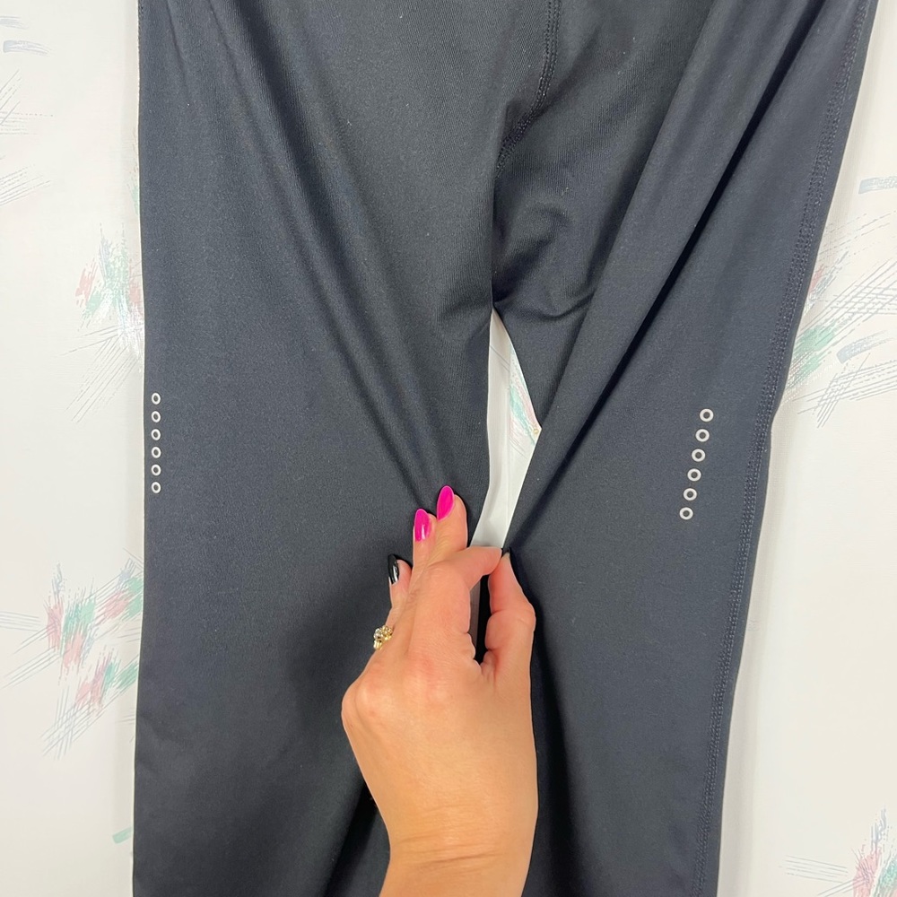 Nike Dri-Fit Womens Power Essential Running Crop Leggings Black Medium - Picture 8 of 12